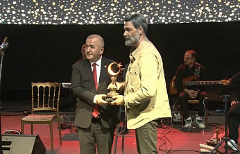 Uğur Işılak, hayran bıraktı