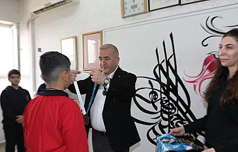 Vali Hatipoğlu'ndan tebrik ziyareti