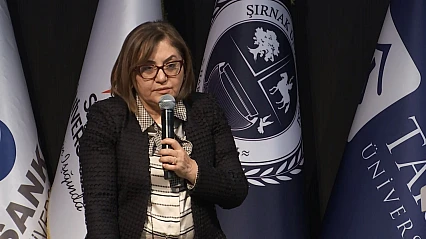 Başkan Şahin: Rektör Göktaş'ı ayakta alkışlıyorum