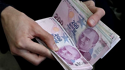 Emeklilere geri ödemesiz nakit desteği