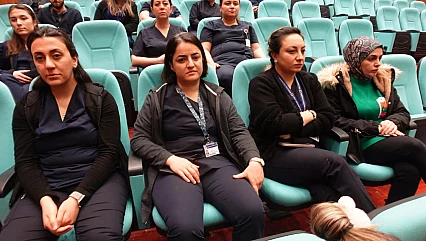 Fırat Üniversitesi Hastanesi'nde Dünya Kanser Günü farkındalık etkinliği