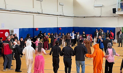 AK Parti Gençlik Kollarından 'Aramızdaki Engelleri Kaldırıyoruz' etkinliği