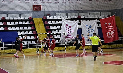 Elazığ Gençlik Spor Kulübü 2. Lig hentbol takımı seriye bağladı: 5'te 5!