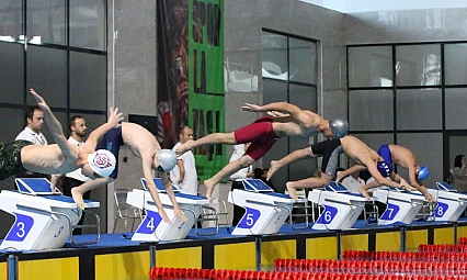 Elazığlı başarılı yüzücü Siraç Efe'den 10 yarışta 10 derece