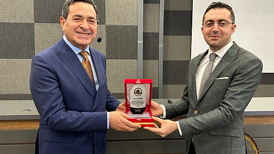 Usta isim Zafer Kiraz, bir kez daha hayran bıraktı