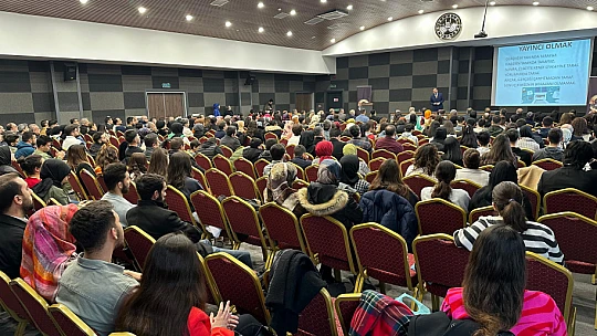 Usta isim Zafer Kiraz, bir kez daha hayran bıraktı