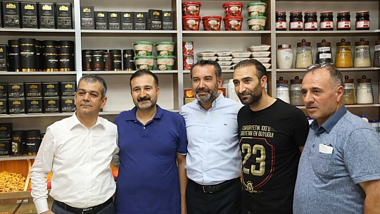 Kapalı Çarşı esnafından Başkan Şerifoğulları'na teşekkür