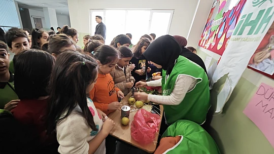İHH'dan 'Dürüstlük Manavı' Etkinliği