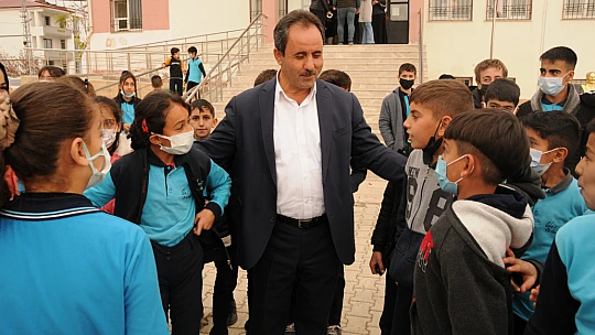 Başkan Yılmaz Öğretmenleri Unutmadı