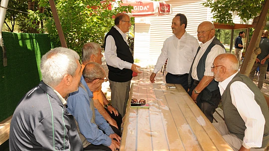 Başkan Yılmaz Huzurevi sakinlerini ağırladı