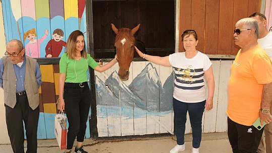 Başkan Yılmaz Huzurevi sakinlerini ağırladı