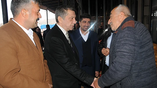 Başkan Adayı Şekerdağ'dan Sebze Hali esnafına ziyaret