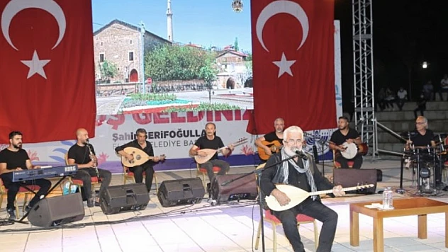 Esat Kabaklı'dan Unutulmaz Bayram Konseri