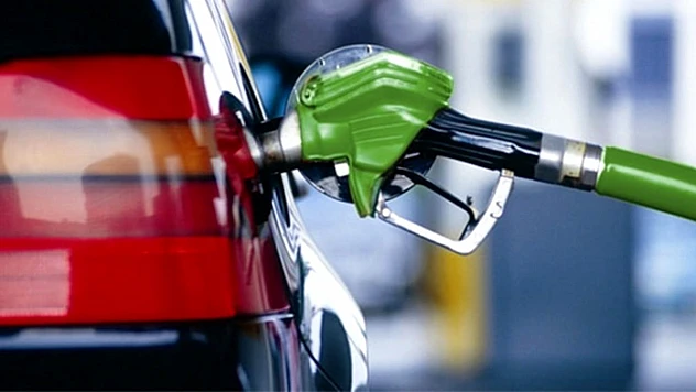 Akaryakıta çifte zam! 