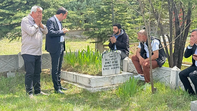 Ahmet Aytar Elazığ'da kabri başında anıldı