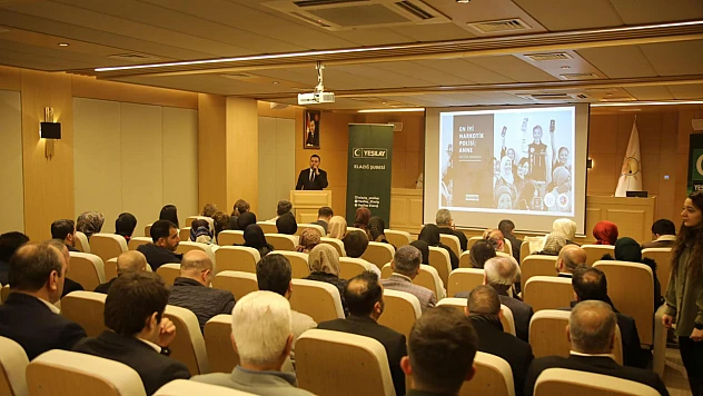 AK Parti Elazığ İl Başkanlığı'ndan bağımlılıkla mücadele semineri