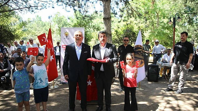 AK Parti İl Kadın Kolları ve Yurtbaşı Belediyesi işbirliğinde aşure etkinliği