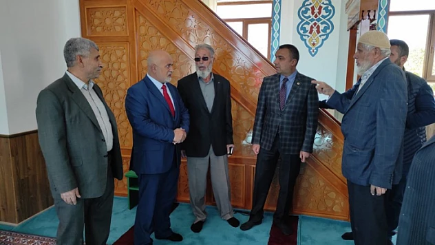 Akçakiraz'da Beşevler Cami ibadete açıldı