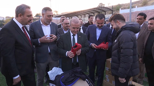 Amatör kulüplere malzeme dağıtımı yapıldı