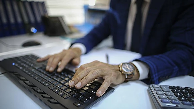 Bakanlıklar personel alımı yapacak!