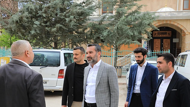 Başkan Şerifoğulları, Üniversite Mahallesi'ni ziyaret etti