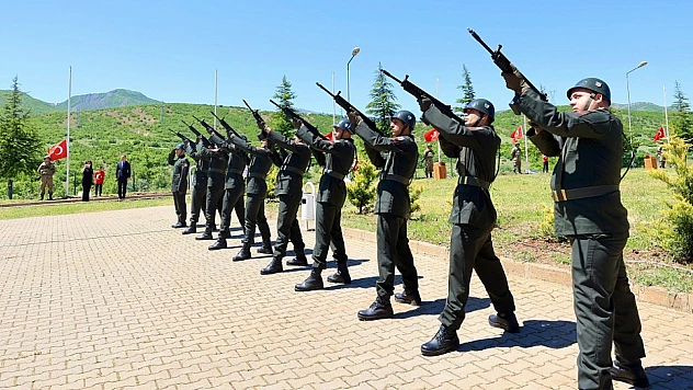 Bingöl'de 33 şehidimiz için anma töreni