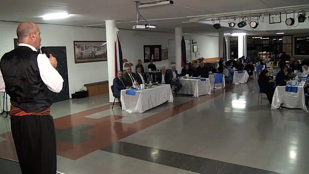 Bursa'daki Elazığlılar kürsübaşı gecesinde bir araya geldi