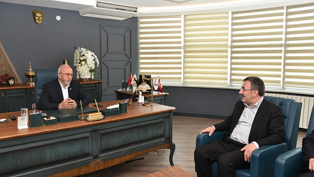 Cevdet Yılmaz, ETSO ve Ticaret Borsası'nı ziyaret etti