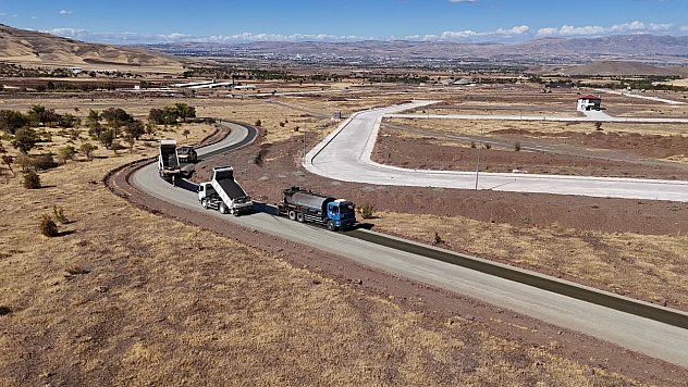 Cevizdere Köyü'nde yürütülen yol çalışmaları kısa sürede tamamlandı