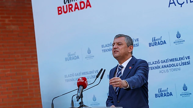 CHP Genel Başkanı Özgür Özel'den Elazığ'da Gürsel Erol'a Övgü Dolu Sözler