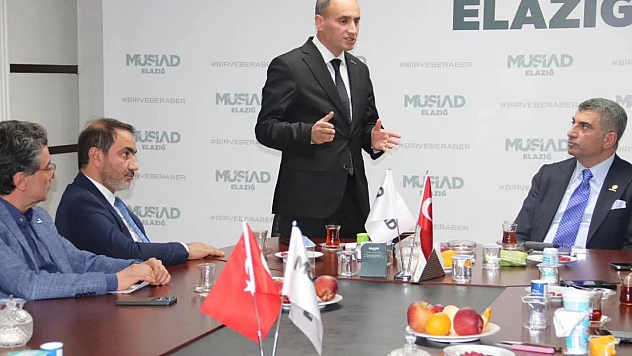 Dost Meclisi'nin konuğu Milletvekili Erol oldu