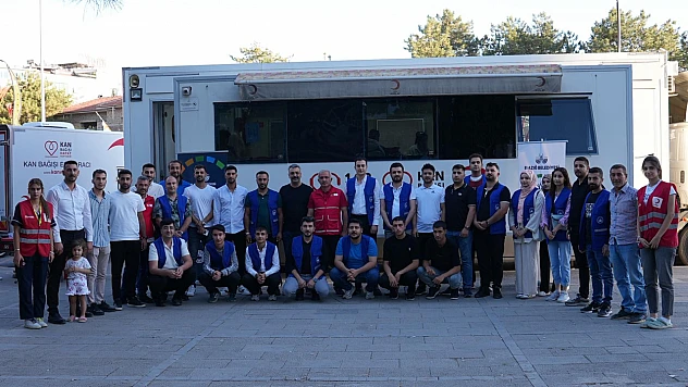 Elazığ Belediyesi Gençlik Meclisi tarafından kan bağışı desteği