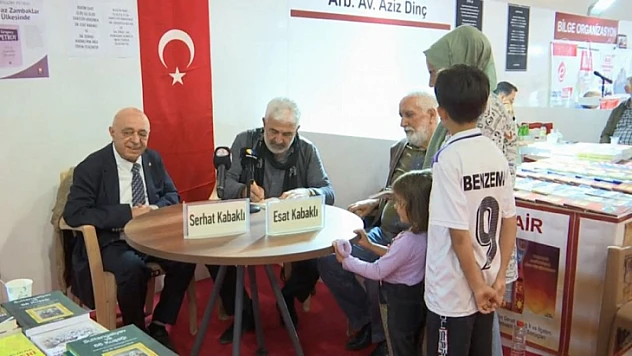 Elazığ Belediyesi Kitap Fuarı devam ediyor 