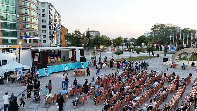 Elazığ Belediyesi'nden, gezici tiyatro şenliği
