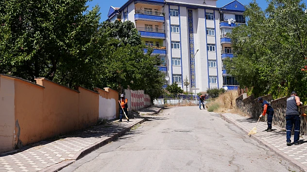 Elazığ Belediyesi'nden kapsamlı temizlik çalışmaları