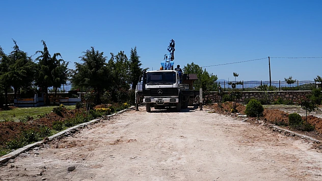 Elazığ Belediyesi'nden Polis Şehitliği Ve Asri Mezarlık'ta bayram öncesi düzenleme