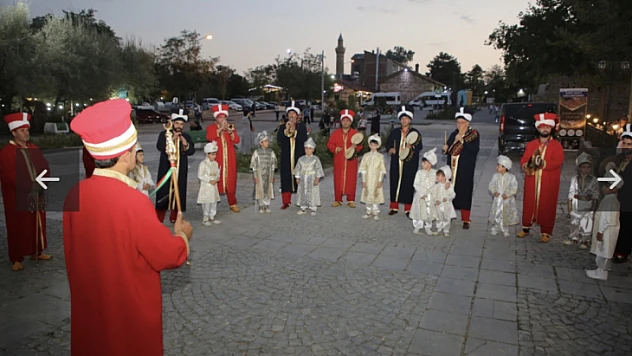 Elazığ Belediyesi'nden sünnet şöleni