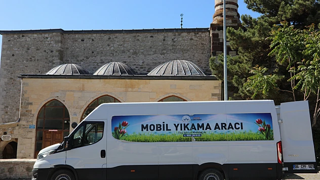 Elazığ Belediyesi'nden yoğun bayram mesaisi