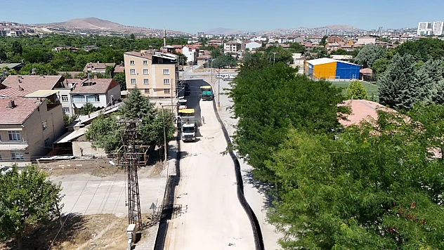 Elazığ'da asfalt hamlesi sürüyor
