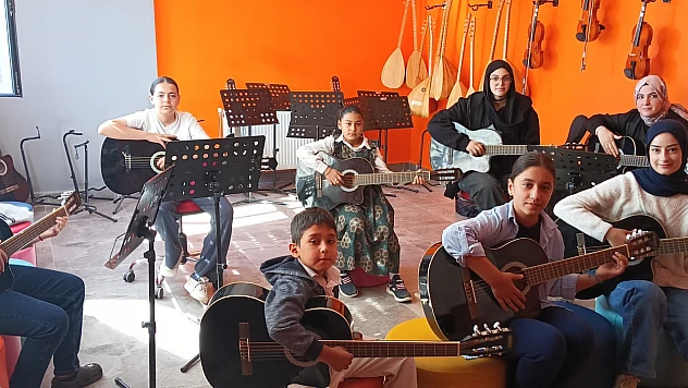 Elazığ'da gençlik merkezleriyle gelecek inşa ediliyor