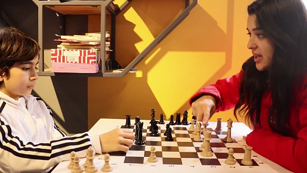 Elazığ GSİM: Psikososyal etkinliklerle depremin yol açtığı yaraları sarıyoruz 