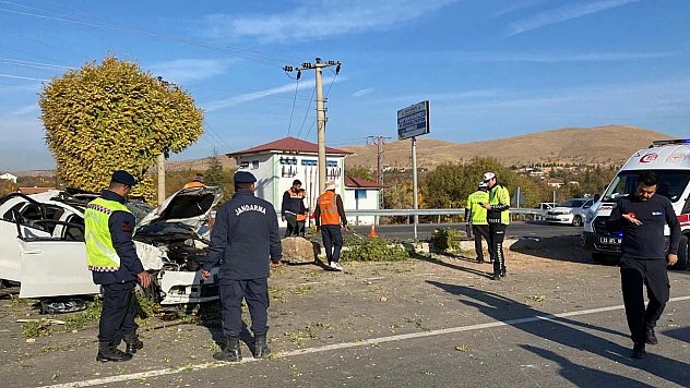 Elazığ - Malatya karayolunda feci kaza