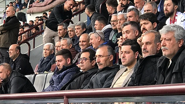 Elazığspor'dan Fırat Üniversitesine anlamlı 50. yıl kutlaması