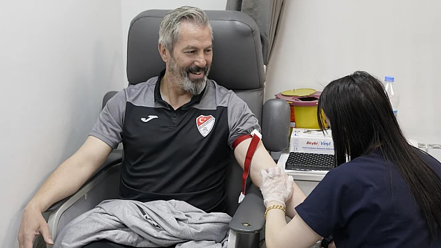 Elazığspor'un yeni teknik heyeti Özel Hayat Hastanesi'nde sağlık kontrolünden geçti