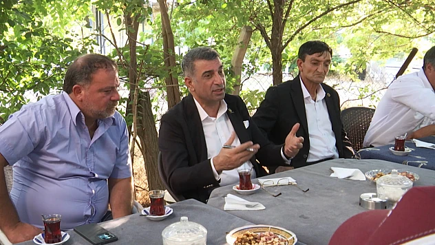 Erol, Bermaz Bölgesi'nde muhtar ve vatandaşlarla bir araya geldi