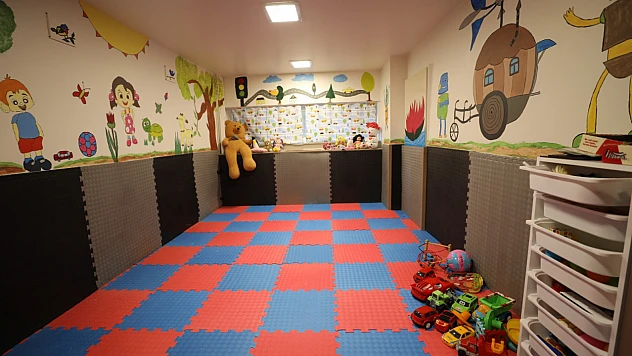 Fırat Üniversitesi Hastanesi'nde minik kahramanlara özel oyun bahçesi