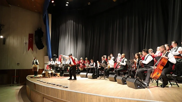 Fırat Üniversitesi'nde gazeteciler gününe özel Harput Müziği konseri düzenlendi 