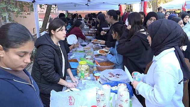 Gazze yararına kermes düzenlendi