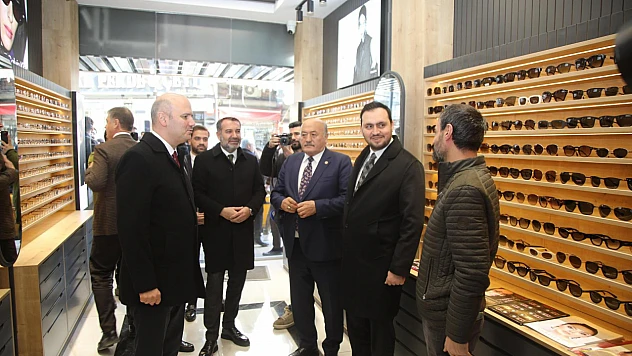 Genel Başkan Yardımcısı İleri ile Başkan Şerifoğulları'ndan esnaf ziyareti