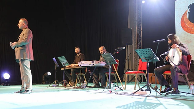 Harput İlahi Grubu, ilahilerini Elazığlılar için seslendirdi